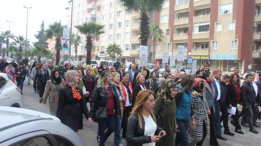 AK Parti&rsquo;den 25 Kasım Kadına Y&ouml;nelik Şiddetle M&uuml;cadele etkinliği