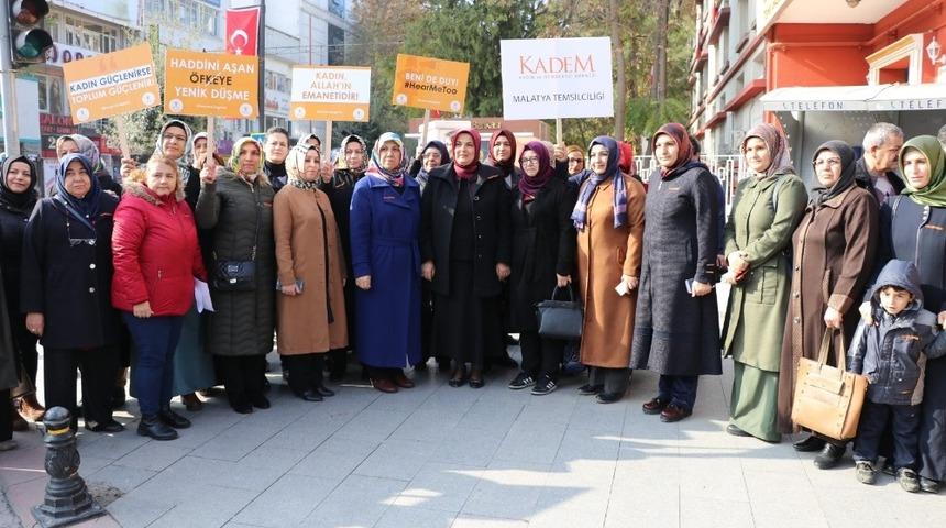 Kadına y&ouml;nelik şiddete dikkat &ccedil;ektiler