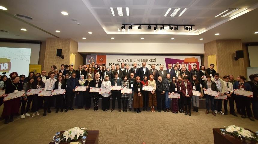 Makale yarışmasında &ouml;d&uuml;ller verildi