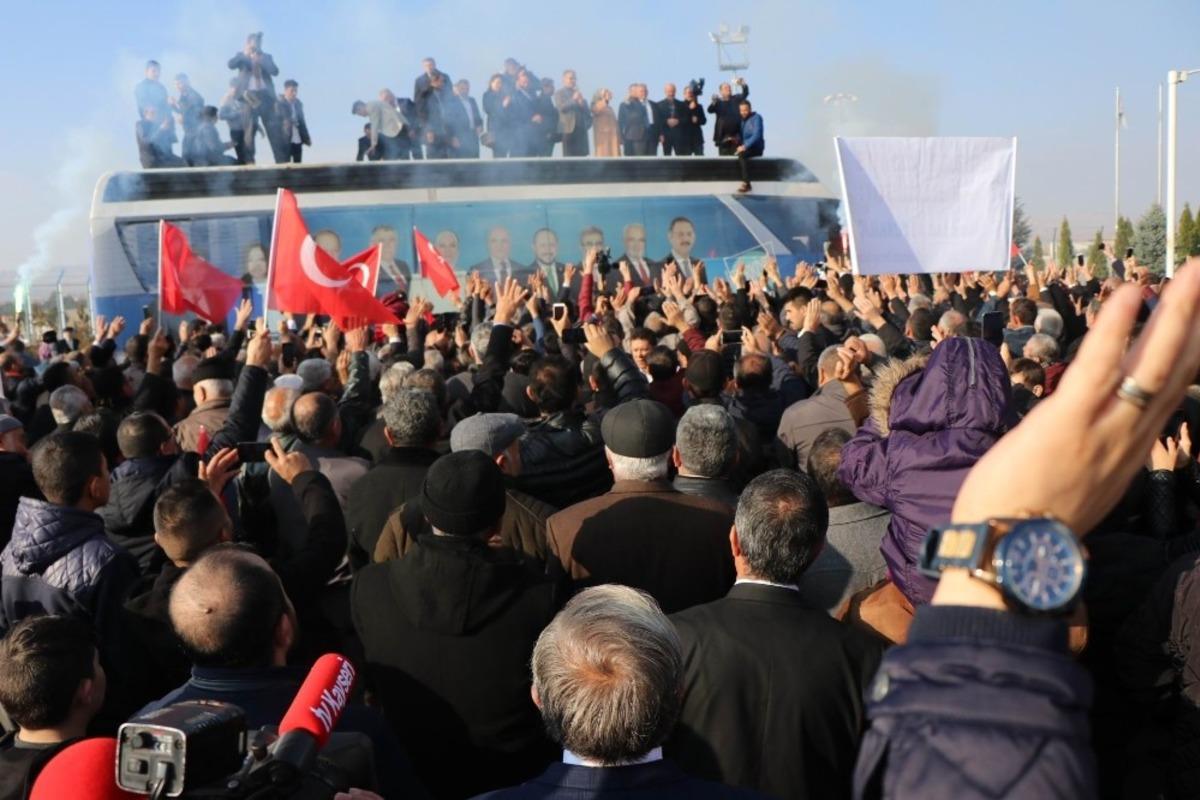 Başkan B&uuml;y&uuml;kkılı&ccedil;&rsquo;a coşkulu karşılama