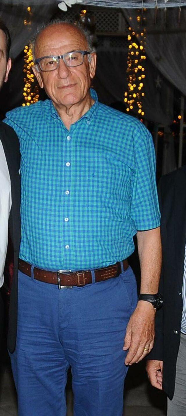 İzmir in eski Başkanı Y&uuml;ksel &Ccedil;akmur un torunu Japonya da 1 inci oldu 3