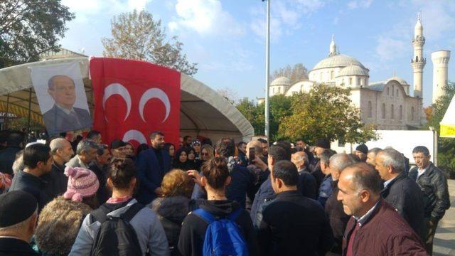 MHP’li kadınlardan Alparslan Türkeş sergisi