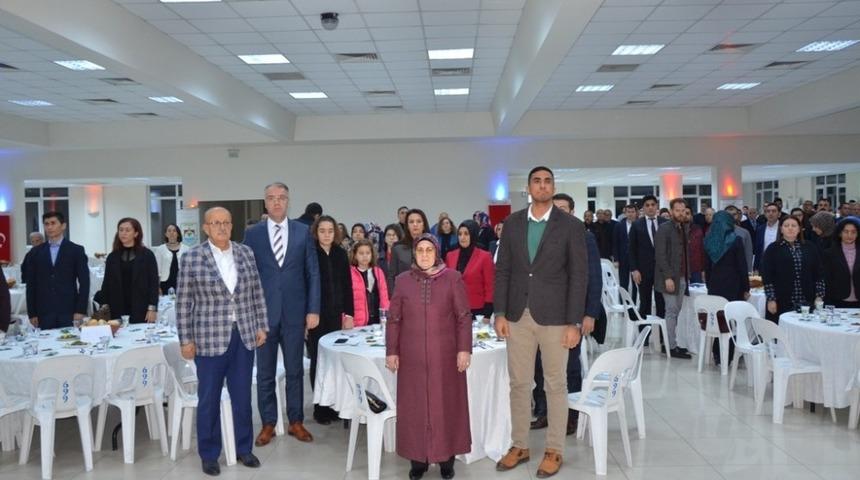 Başkan Sargın&rsquo;dan &ouml;ğretmenler g&uuml;n&uuml; yemeği