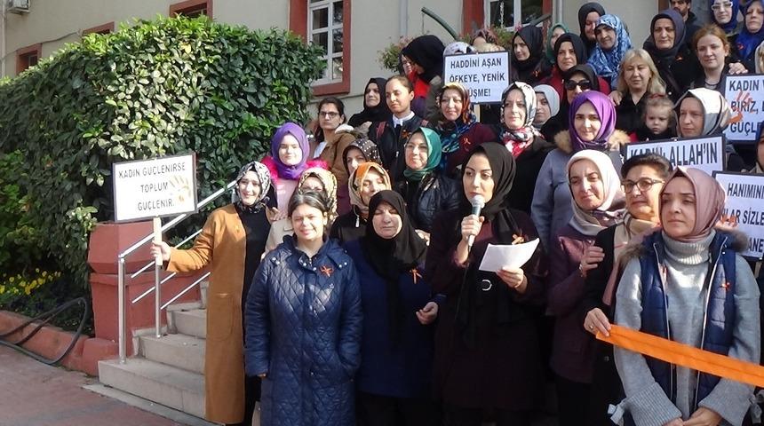 İneg&ouml;l&rsquo;de kadına şiddete turuncu farkındalık