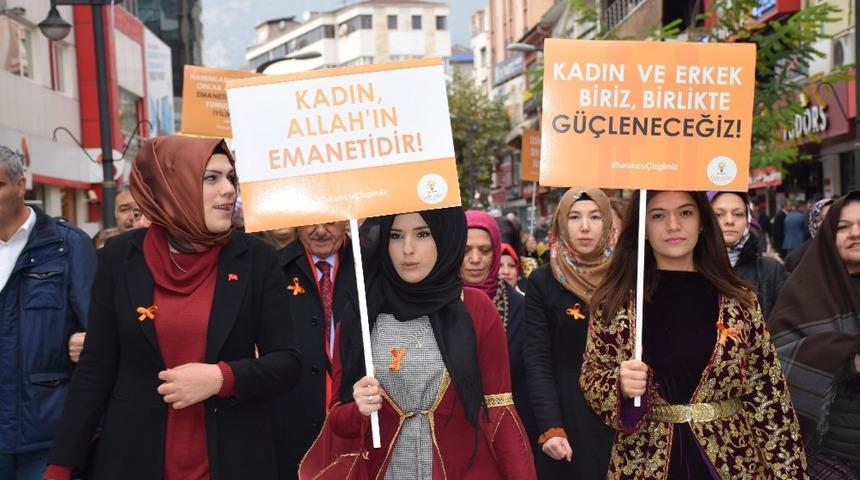 AK Parti Kadın Kollarından kadına y&ouml;nelik şiddetle m&uuml;cadeleye destek