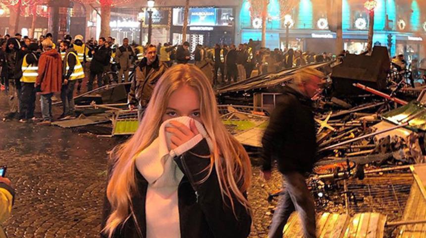 Putin'in sözcüsünün kızı Paris eylemlerinde