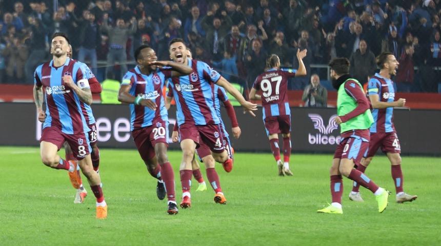 Fenerbah&ccedil;e 'Fırtına'ya tutuldu; 8 yıllık hasret sona erdi: 2-1