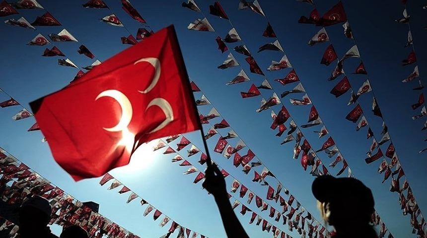 Yerel se&ccedil;im &ouml;ncesi anket sonu&ccedil;ları i&ccedil;in flaş iddia: MHP'nin oy oranı artıyor