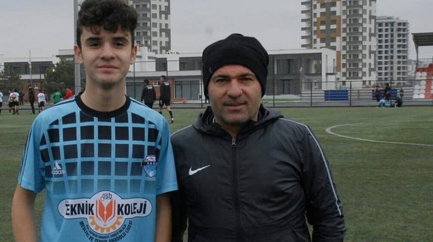 Renkler ayrı g&ouml;n&uuml;ller bir