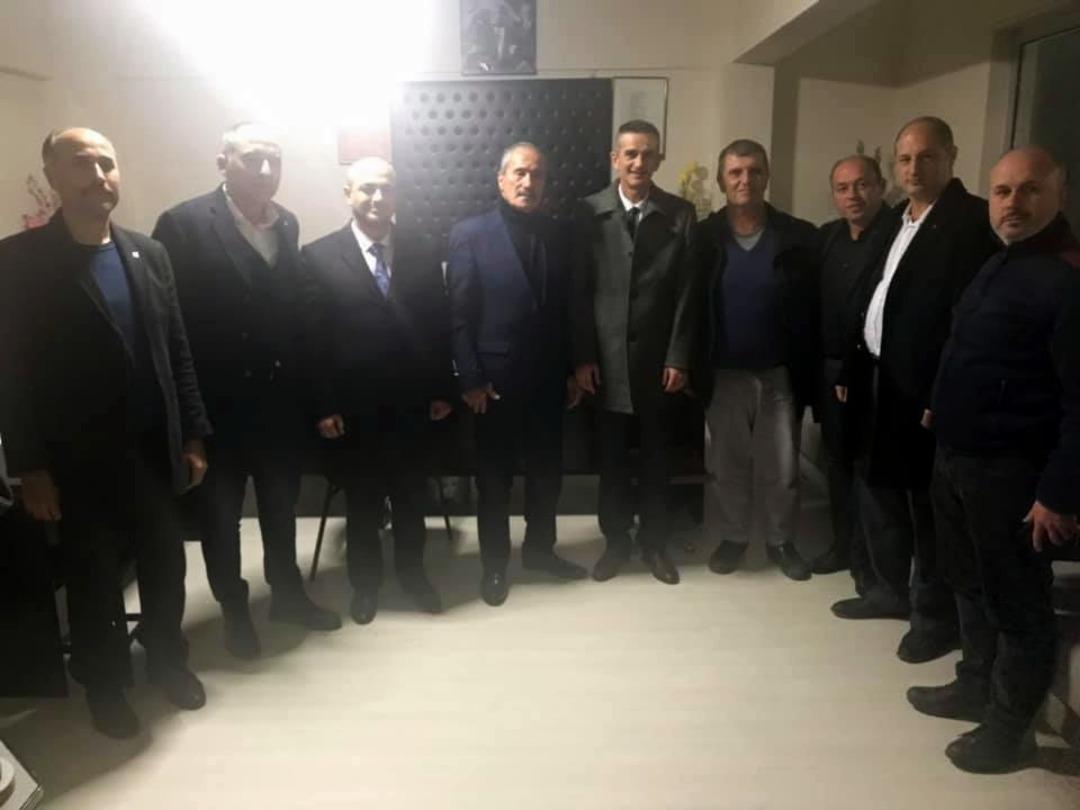 Milletvekili Dikbayır esnafın sorunlarını dinledi