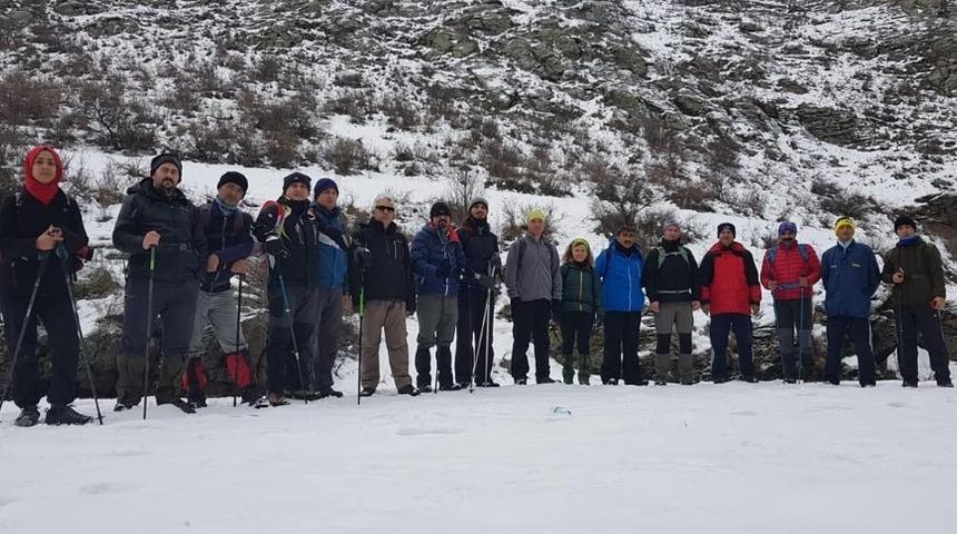 Amat&ouml;r Dağcılar Susuz kanyonunda y&uuml;r&uuml;d&uuml;