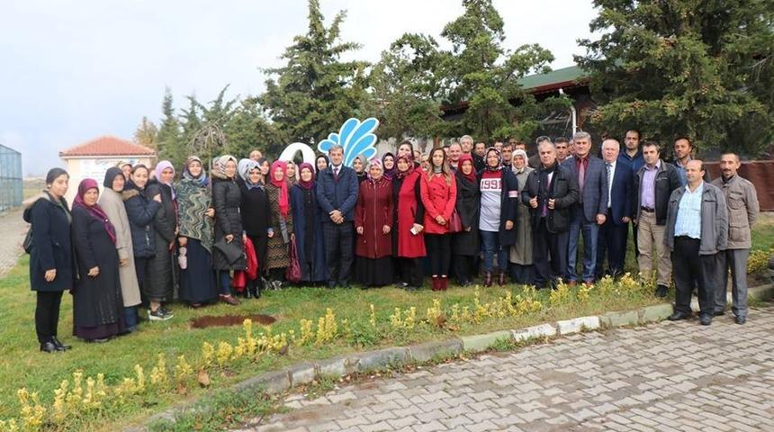 İŞ-KUR çalışanlarına kahvaltılı veda