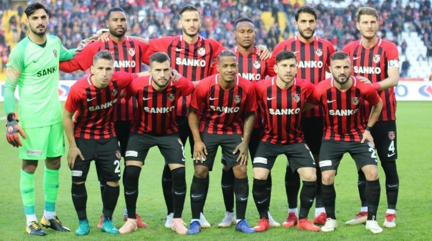 Gazişehir Gaziantep Mehmet Altıparmak&rsquo;la &ccedil;ok farklı