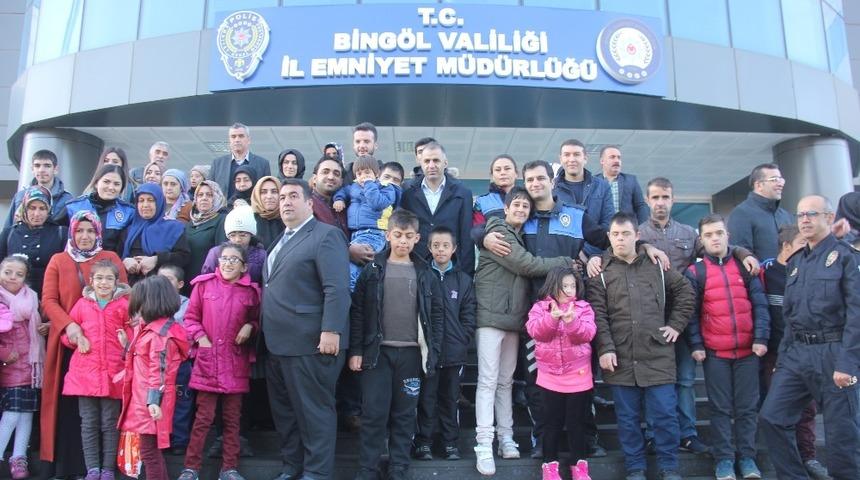 Bing&ouml;l&rsquo;de &lsquo;Engelleri Birlikte Aşalım&rsquo; projesi