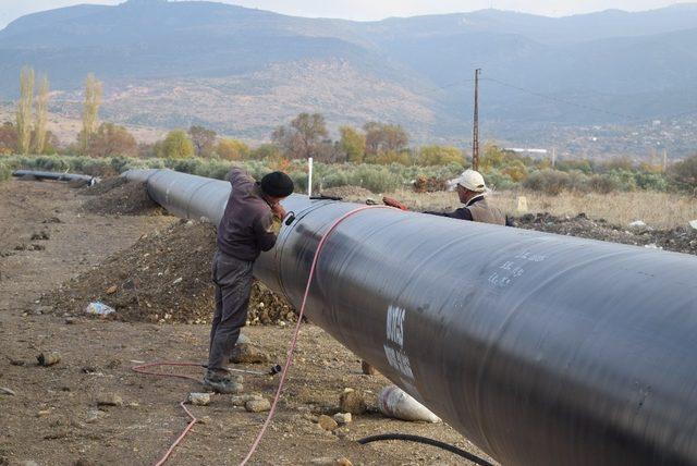 Manisa’nın ikinci doğalgaz hattı Güzelhisar Ovası’na ulaştı