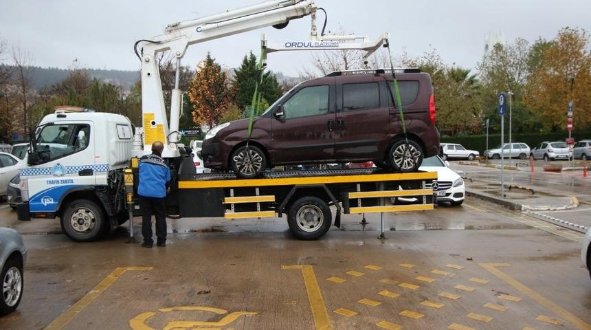 &Ccedil;ekilen ara&ccedil;lar &lsquo;&rsquo;E-Kocaeli&rsquo;&rsquo; uygulamasıyla bulunuyor