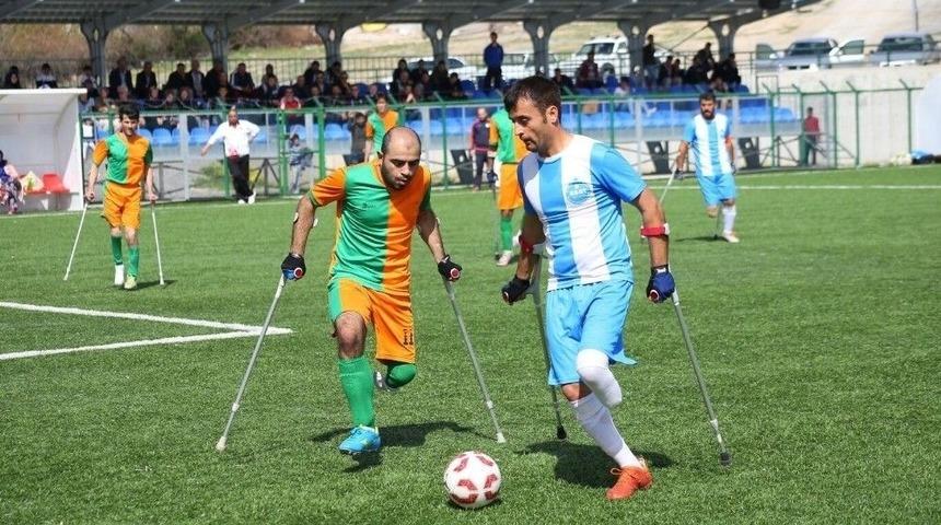 Büyükşehir Ampute sezona yenilgiyle başladı