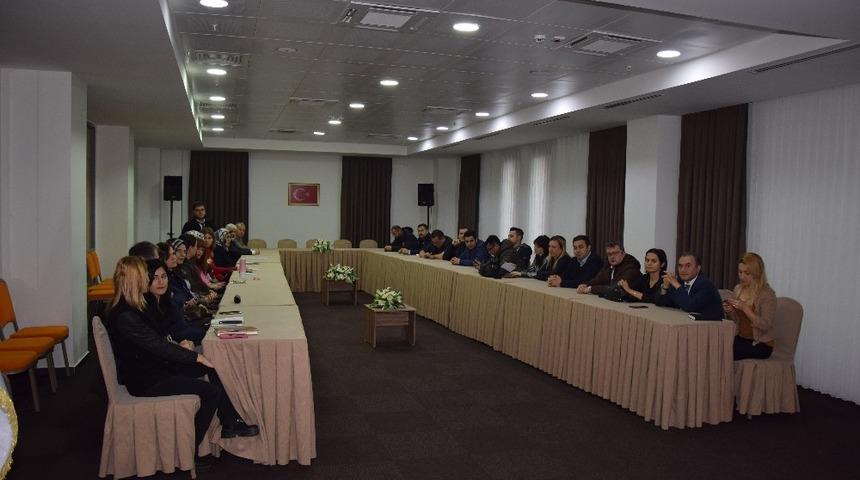 Kamu &Ccedil;alışanlarına Madde Bağımlılığı Eğitimi verildi