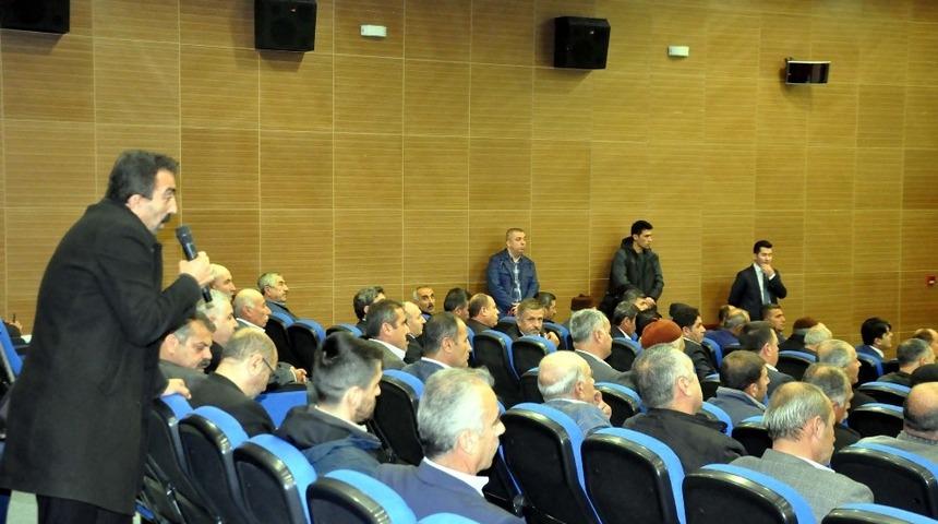 Vali Çağatay, muhtarların sorunlarını dinledi