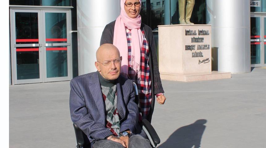 Engelli stajyer avukat: İlk davada mağdur &ccedil;ocukları savunmak istiyorum