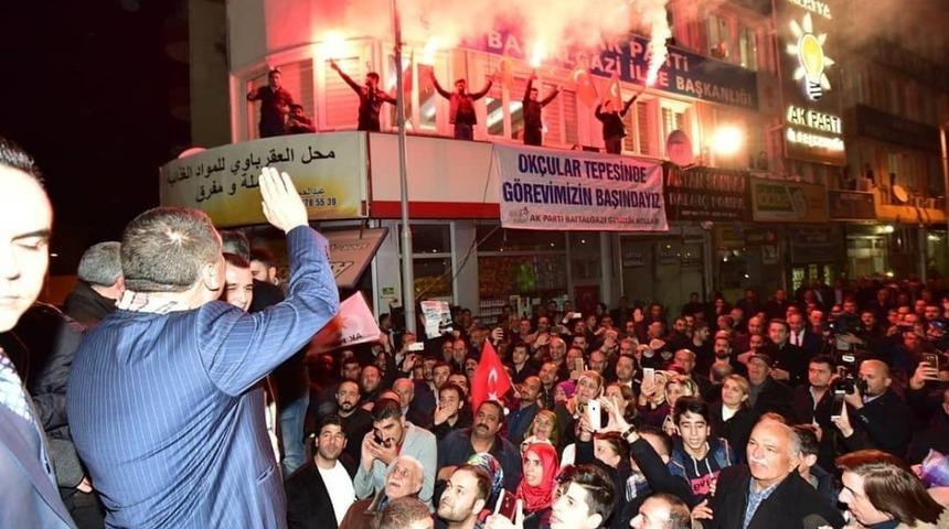 B&uuml;y&uuml;kşehir adayı olan G&uuml;rkan&rsquo;a coşkulu karşılama