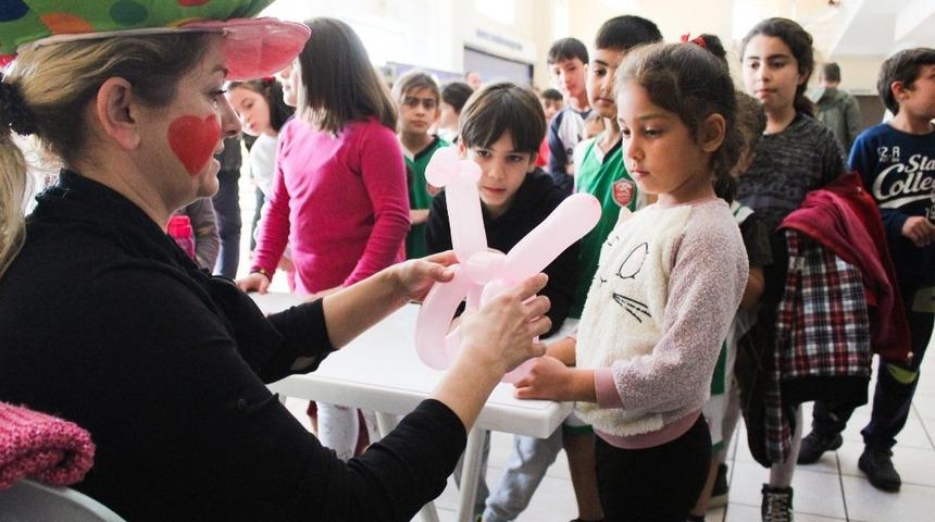 Hababam &ouml;ğrencileri Kepezspor &ouml;ğrencileriyle