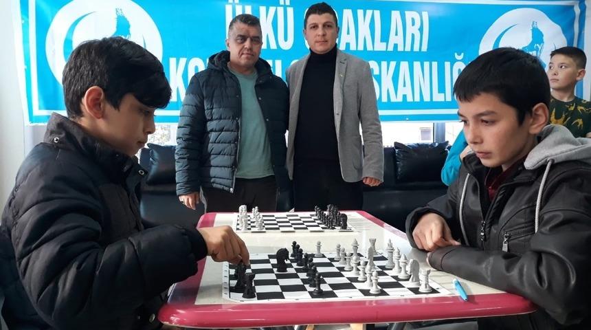 Alparslan T&uuml;rkeş&rsquo;in anısına satran&ccedil; turnuvası d&uuml;zendi