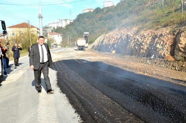 Mollabey Yolu asfaltlanıyor