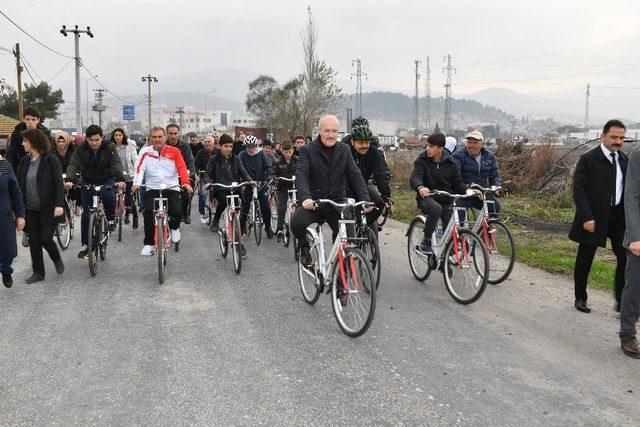 Bigadiç’te pedallar sağlık için çevrildi