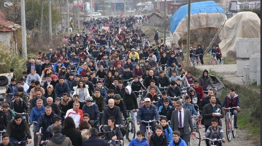Bigadi&ccedil;&rsquo;te pedallar sağlık i&ccedil;in &ccedil;evrildi