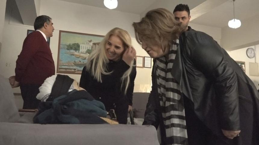 Kuaf&ouml;r ve g&uuml;zellik uzmanlarından anlamlı davranış