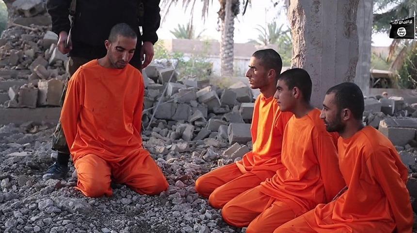 IŞİD, esirlerin boğazlarını keserek öldürdü