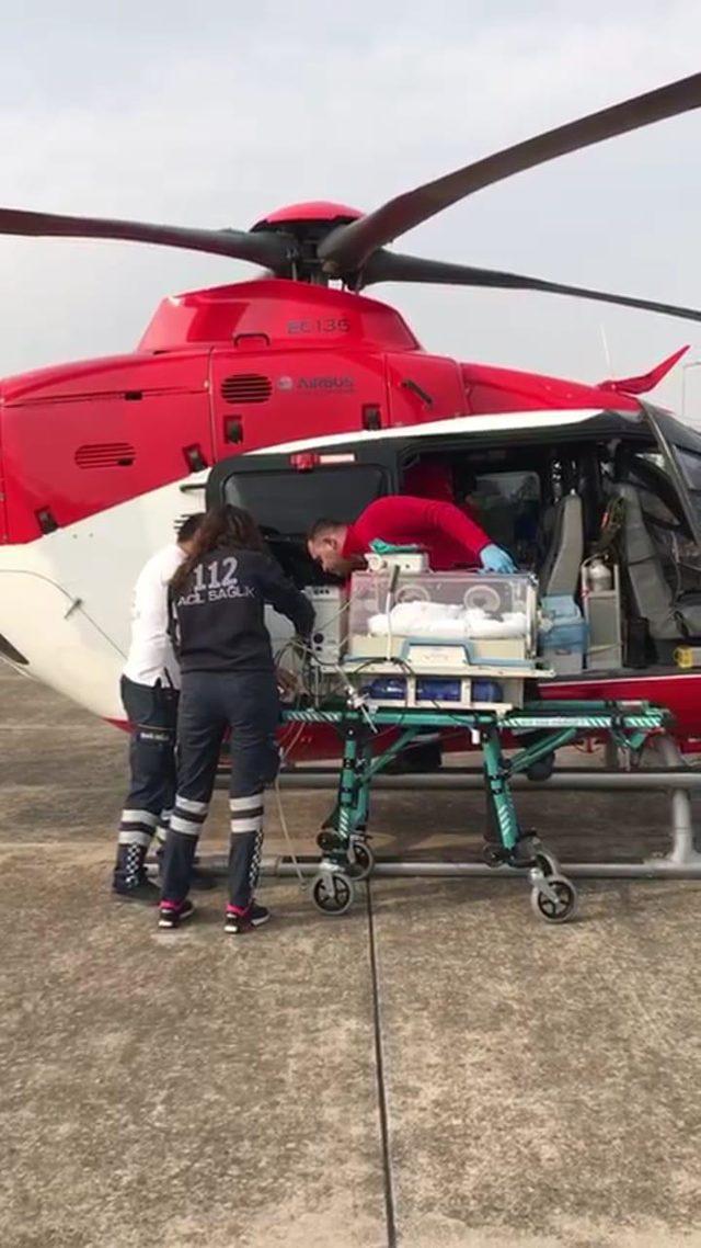 Eymen bebeğe ambulans helikopterle sevk