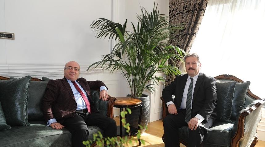 Rekt&ouml;r Karamustafa&rsquo;dan, Başkan Palancıoğlu&rsquo;na iadeyi ziyaret