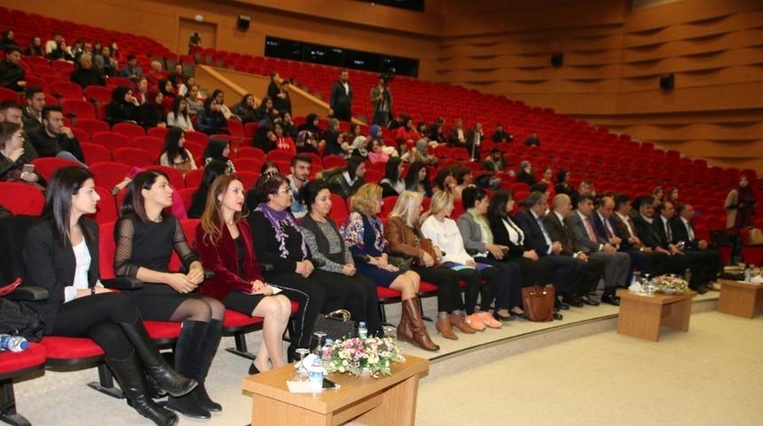 NEV&Uuml;&rsquo;de &ldquo;25 Kasım Kadına Y&ouml;nelik Şiddete Karşı Uluslararası M&uuml;cadele ve Dayanışma G&uuml;n&uuml;&rdquo; programı d&uuml;zenlendi