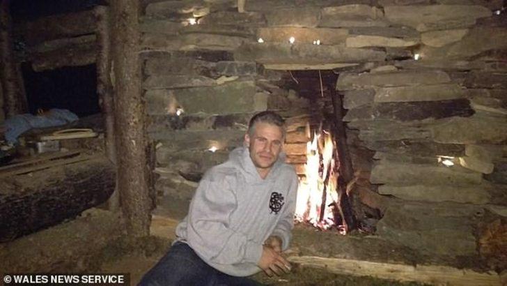 Tarzan gibi ormanda yaşıyor, Rambo'yla yarışıyor G1