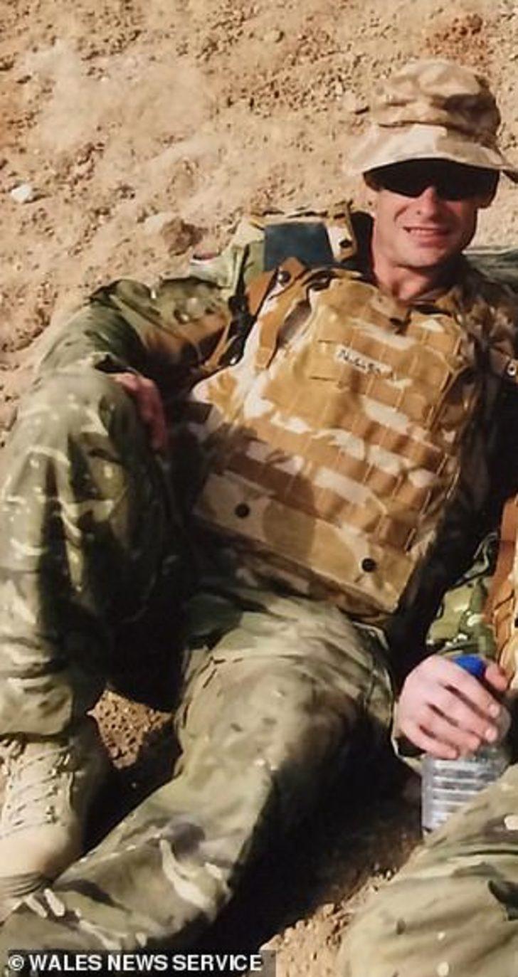 Tarzan gibi ormanda yaşıyor, Rambo'yla yarışıyor G3