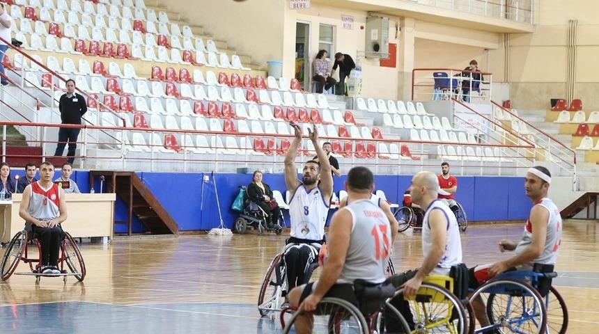 Pamukkale Belediyespor Tekerlekli Sandalye Basketbol 2&rsquo;de 2 yaptı