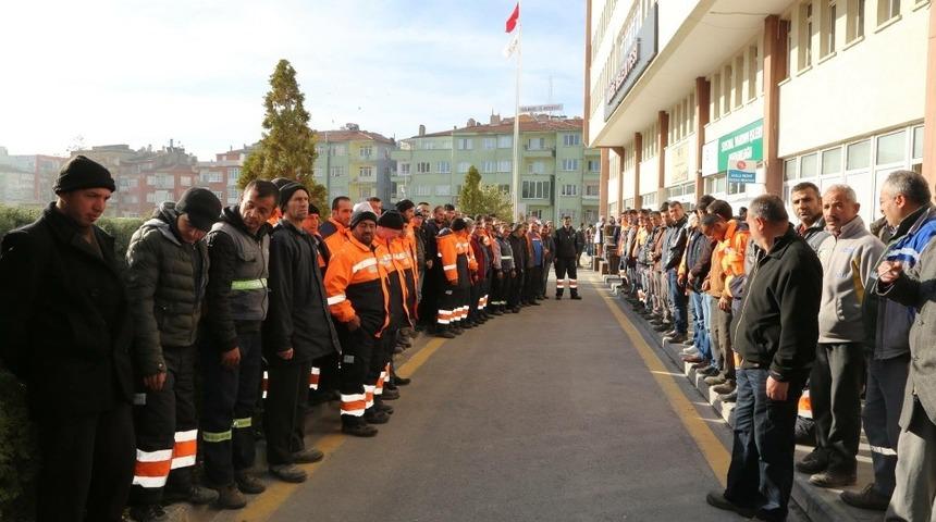 Niğde Belediye Başkanı Rifat &Ouml;zkan&rsquo;a duygusal karşılama