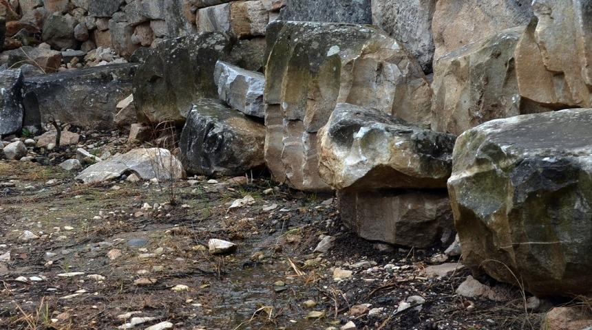 Bilinmeyen sızıntı binlerce yıllık tarihi yapıyı  tehdit ediyor