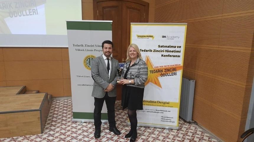 Standard Profil&rsquo;e b&uuml;y&uuml;k &ouml;d&uuml;l