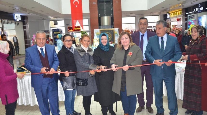 Tatvan’da el sanatları sergisi