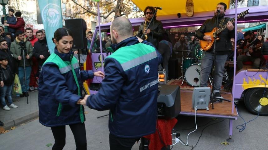 ‘Sahnefon’ ilk konserini verdi