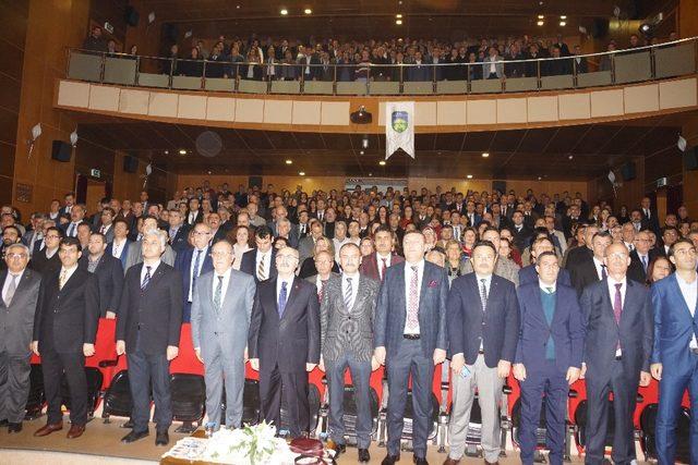 Aydın Milli Eğitim Müdürlüğünden ‘Eğitim Vizyonu ve Eğitimde Dönüşüm” semineri