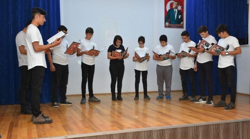 İn&ouml;n&uuml;&rsquo;de &Ouml;ğretmenler G&uuml;n&uuml; programı d&uuml;zenlendi