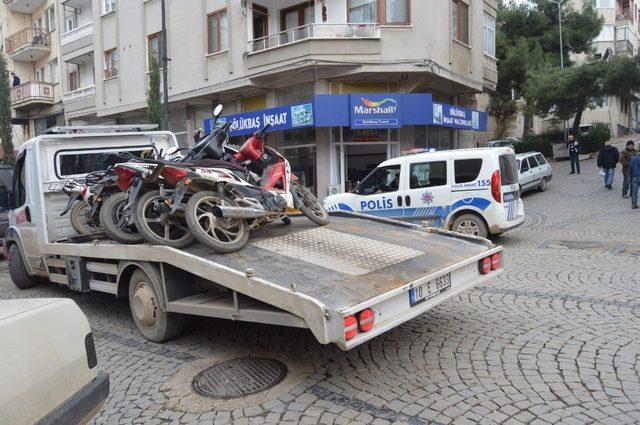 Erdek’te motosikletler denetlendi