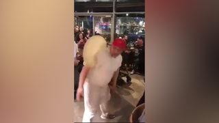 Pizza ustasından hamurla efsane şov