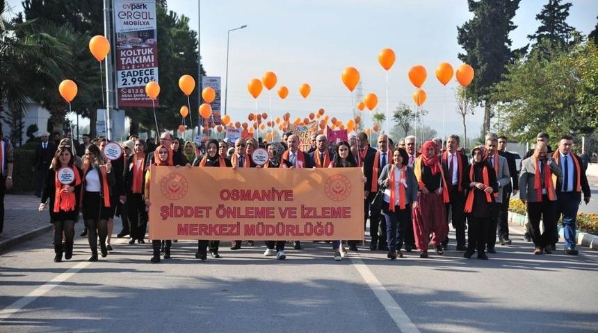 Osmaniye’de “Kadına Şiddete Sıfır Tolerans” Yürüyüşü Düzenlendi