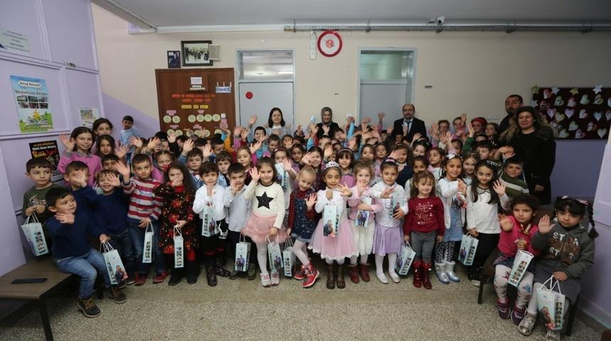 Çocuklara tiyatrolu hijyen eğitimi