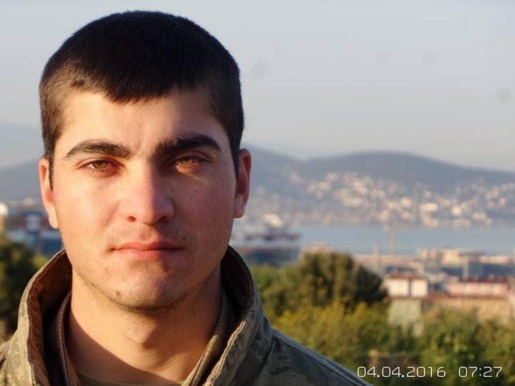 Şehit Recep Çetin’i askerde olan hemşehrisi Ahmet Akat unutmadı G3